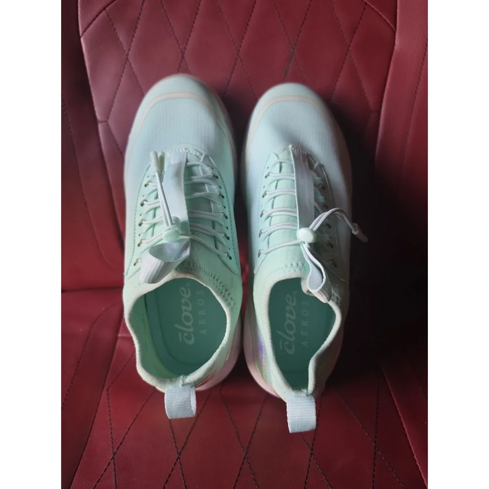 Clove Unisex Adults Low Top Lace-Up Athletic Sneaker Size US 7
